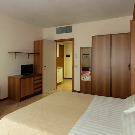 Lägenhetshotell Residenza Le Cupole 3*